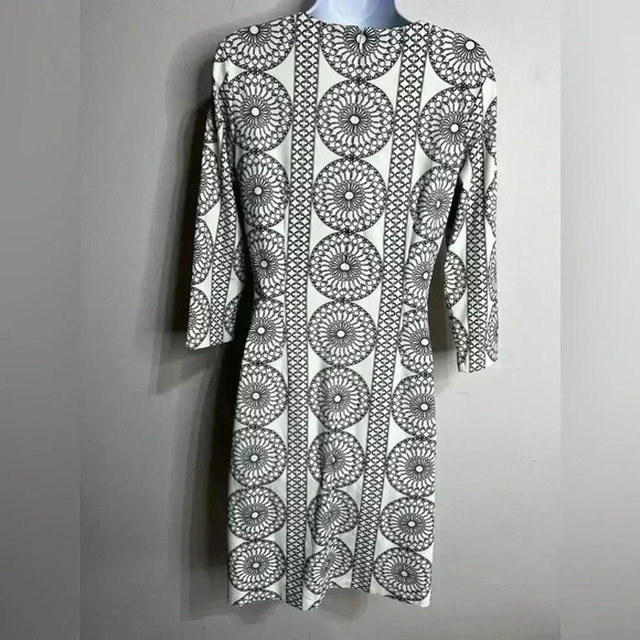 J.McLaughin Sophia Print 3/4 Sleeve Dress Size Small - Picture 3 of 6